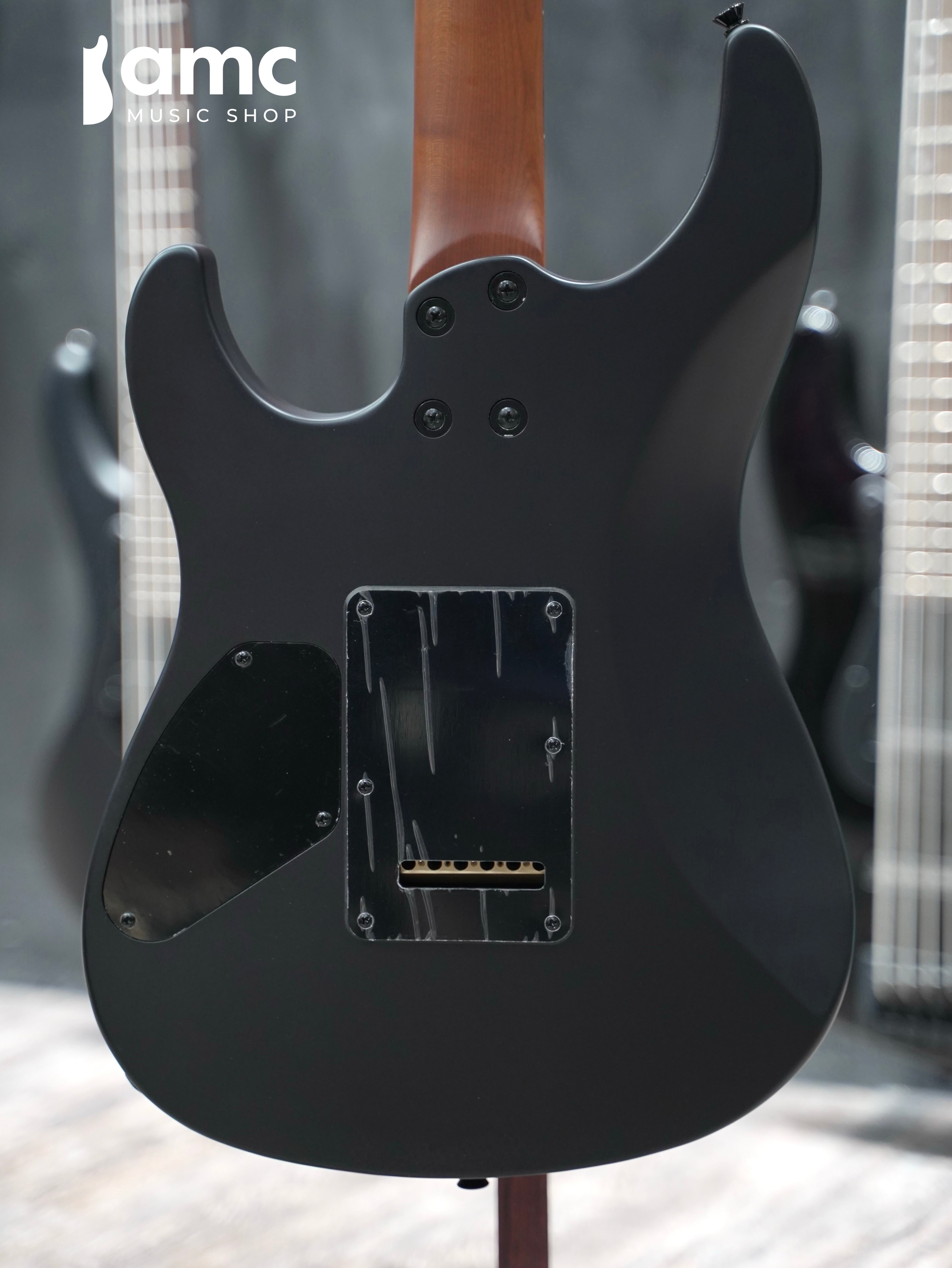 Gilmour | Hot Solo SSH 24 [Satin Black]