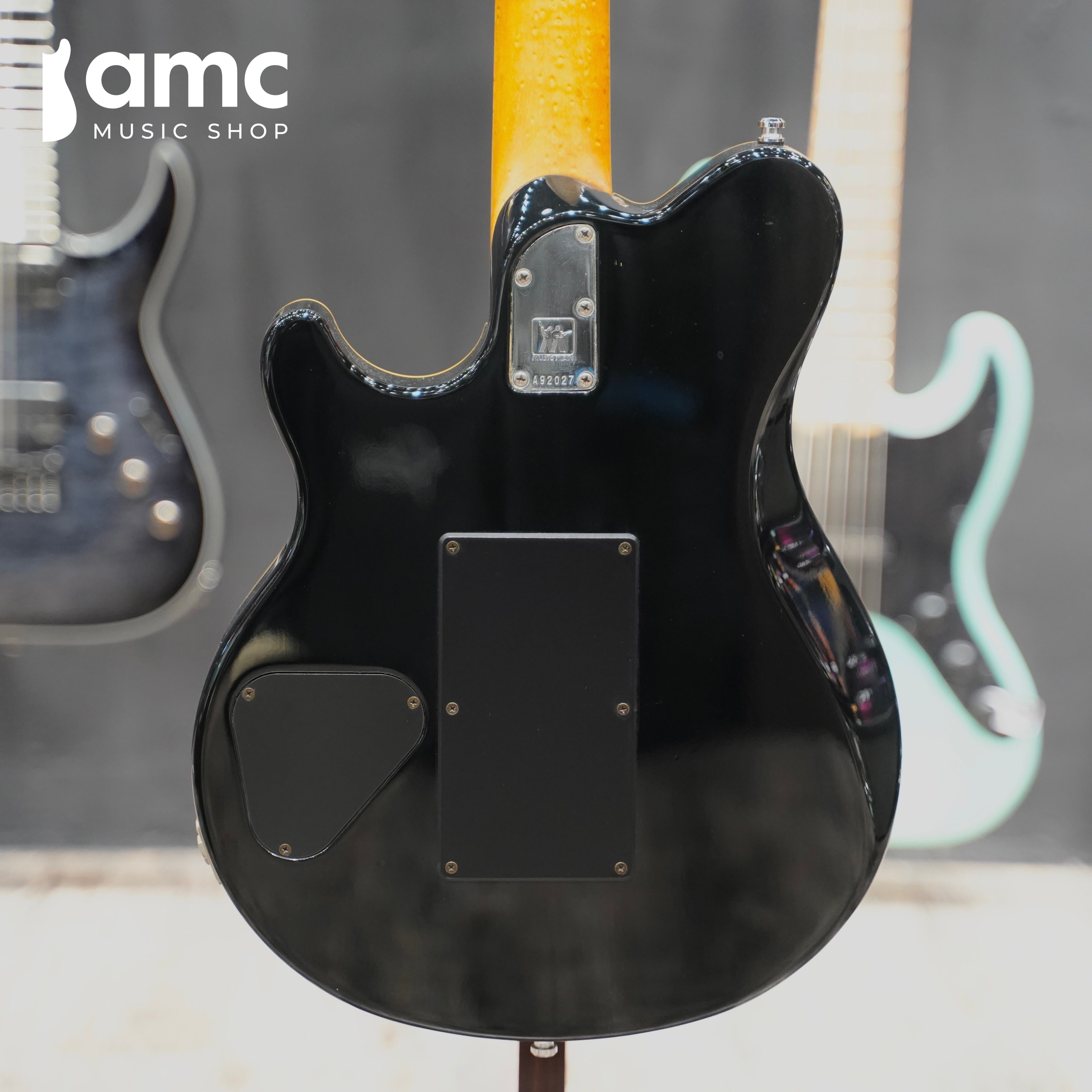 【PRE-OWNED】1997 Musicman | Axis