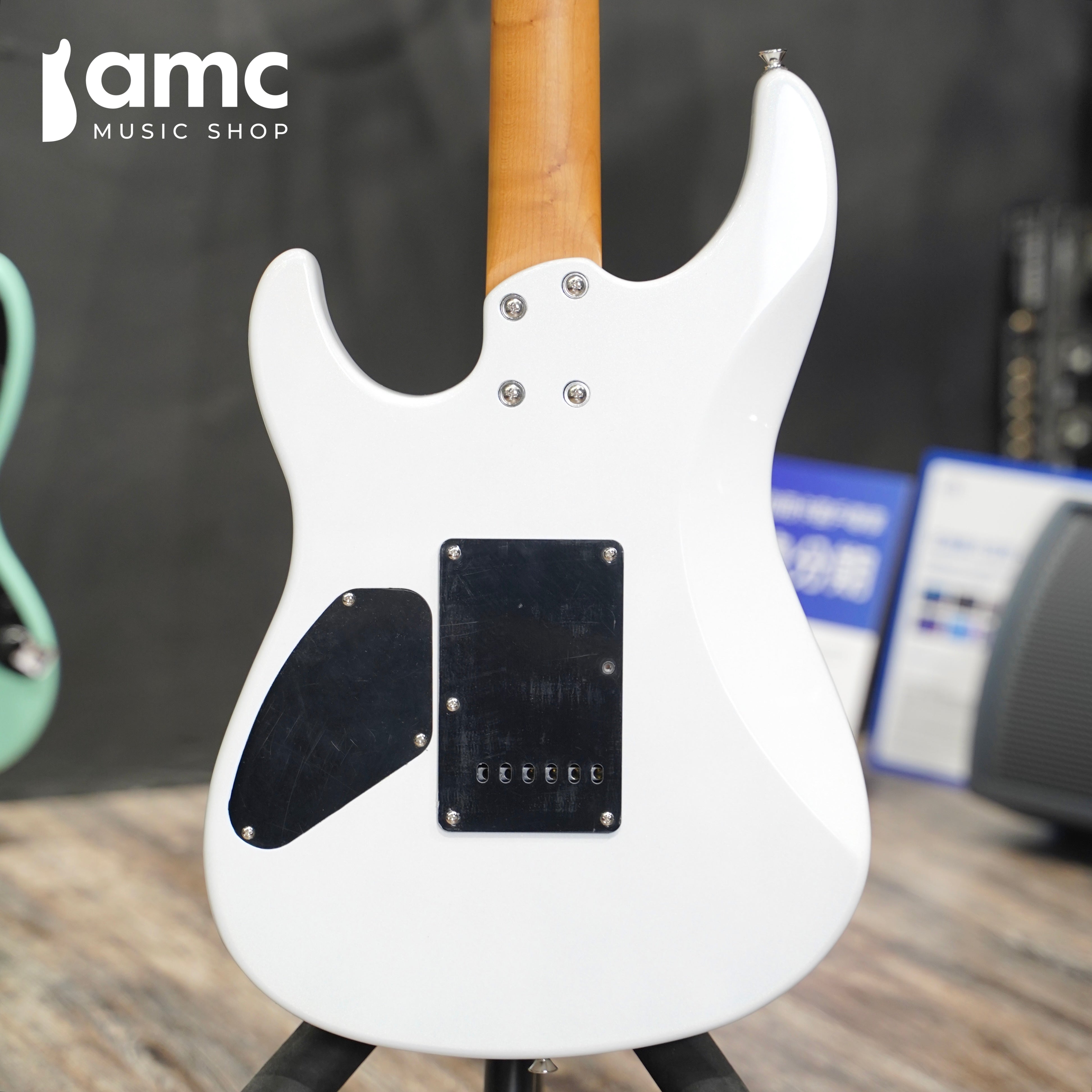 Gilmour | SARK NPC [Metallic Chameleon]