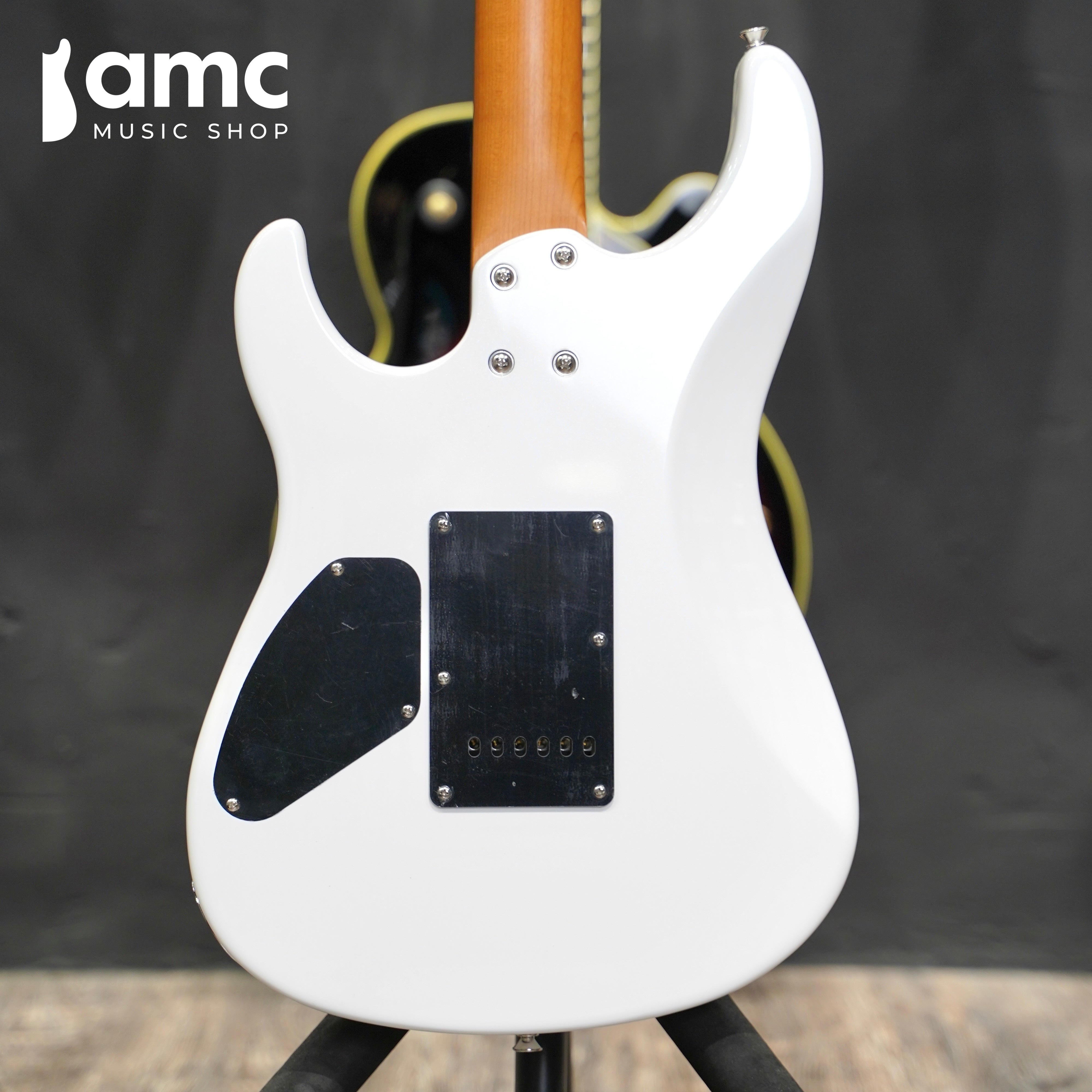 Gilmour | SARK NPC [Metallic White]
